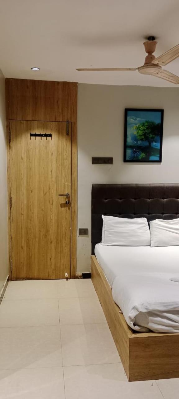 Hotel Sunrise Residency Βομβάη Εξωτερικό φωτογραφία